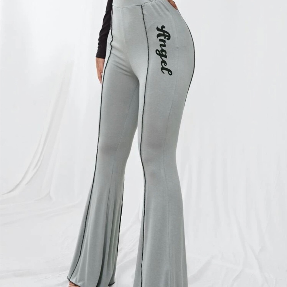 Graphics Flare pants